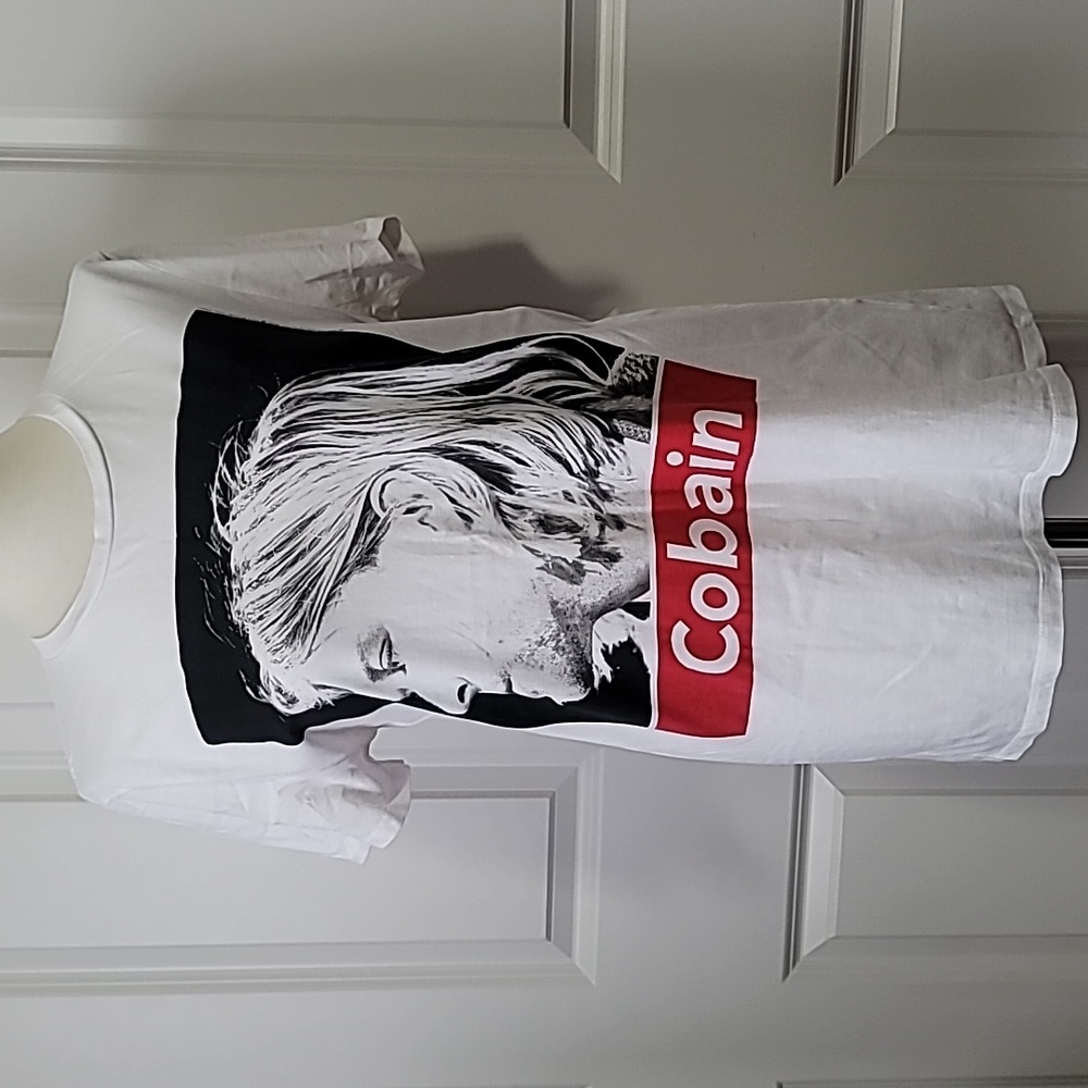 Curt Cobain Y2K White Unisex Casual Minimalist Transitional Short Sleeve T-shirt